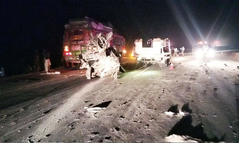 رحیم یار خان: موٹروے پر ٹریفک حادثہ، 13 افراد جاں بحق