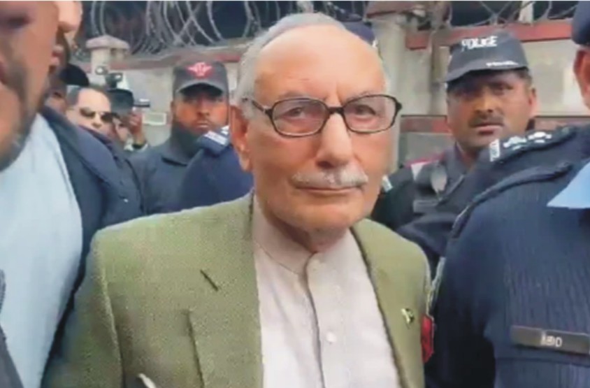 اداروں کو بغاوت پر اکسانے کا الزام: لیفٹیننٹ جنرل ریٹائرڈ امجد شعیب گرفتار