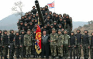 سربراہ شمالی کوریا کی جنگی مشق میں شرکت، فوجی ٹینک بھی چلایا